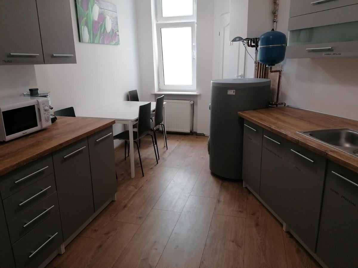 Hostel Tulip - Pokoj Jednoosobowy Nr 1 Ze Wspolna Lazienka I Kuchnia Щецин Экстерьер фото
