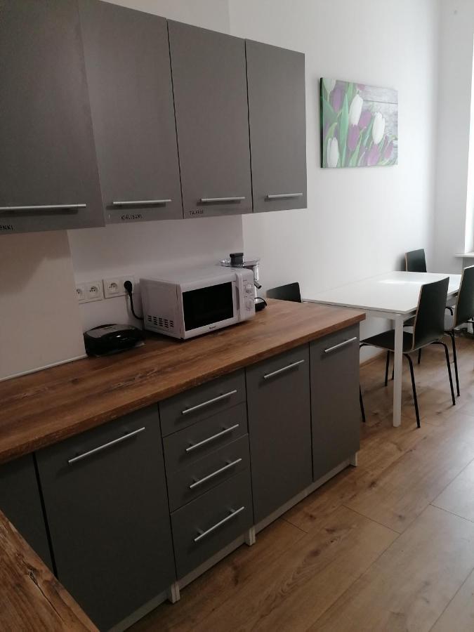 Hostel Tulip - Pokoj Jednoosobowy Nr 1 Ze Wspolna Lazienka I Kuchnia Щецин Экстерьер фото