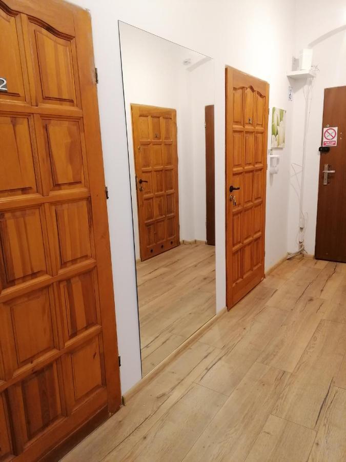 Hostel Tulip - Pokoj Jednoosobowy Nr 1 Ze Wspolna Lazienka I Kuchnia Щецин Экстерьер фото