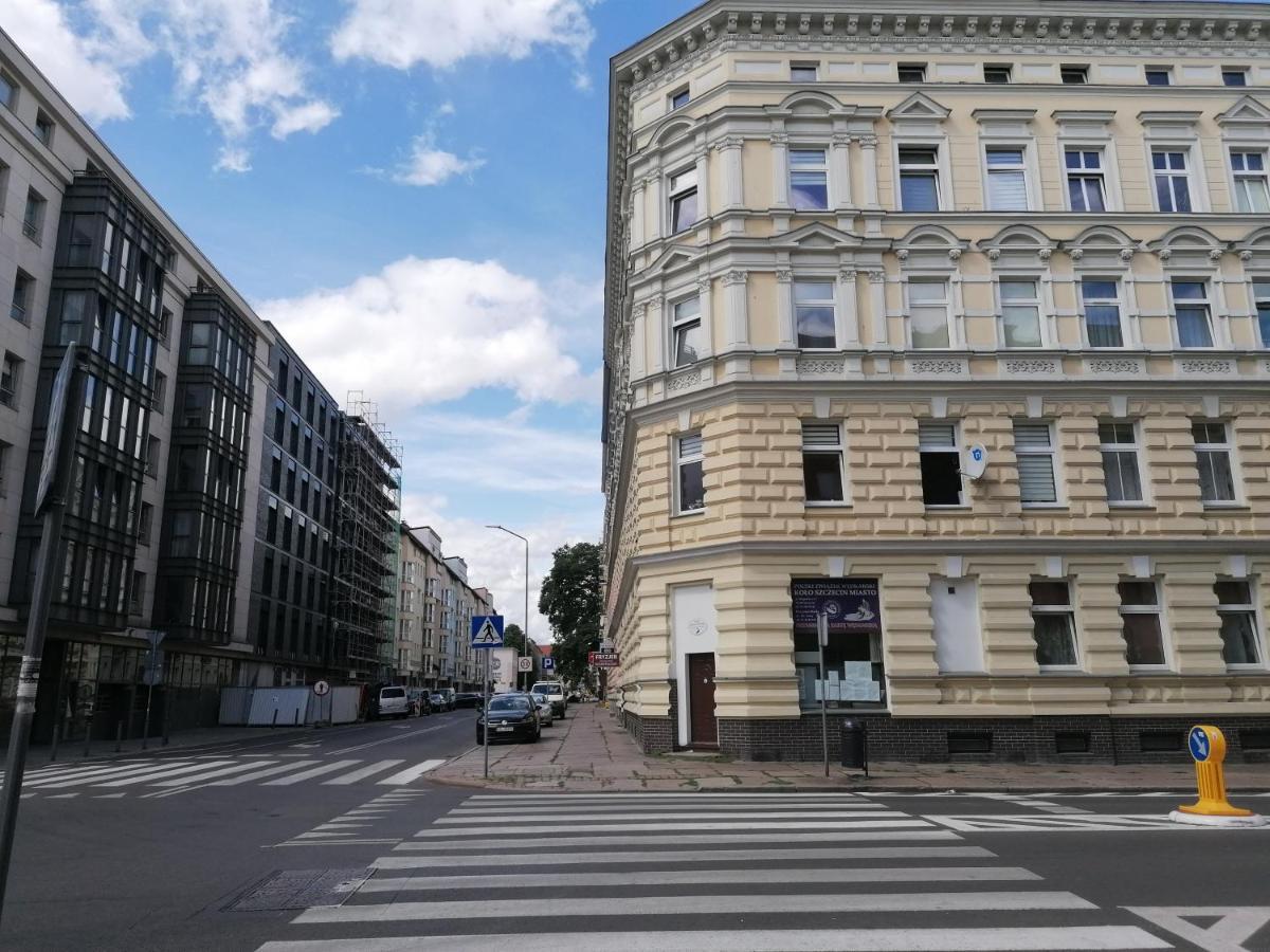 Hostel Tulip - Pokoj Jednoosobowy Nr 1 Ze Wspolna Lazienka I Kuchnia Щецин Экстерьер фото